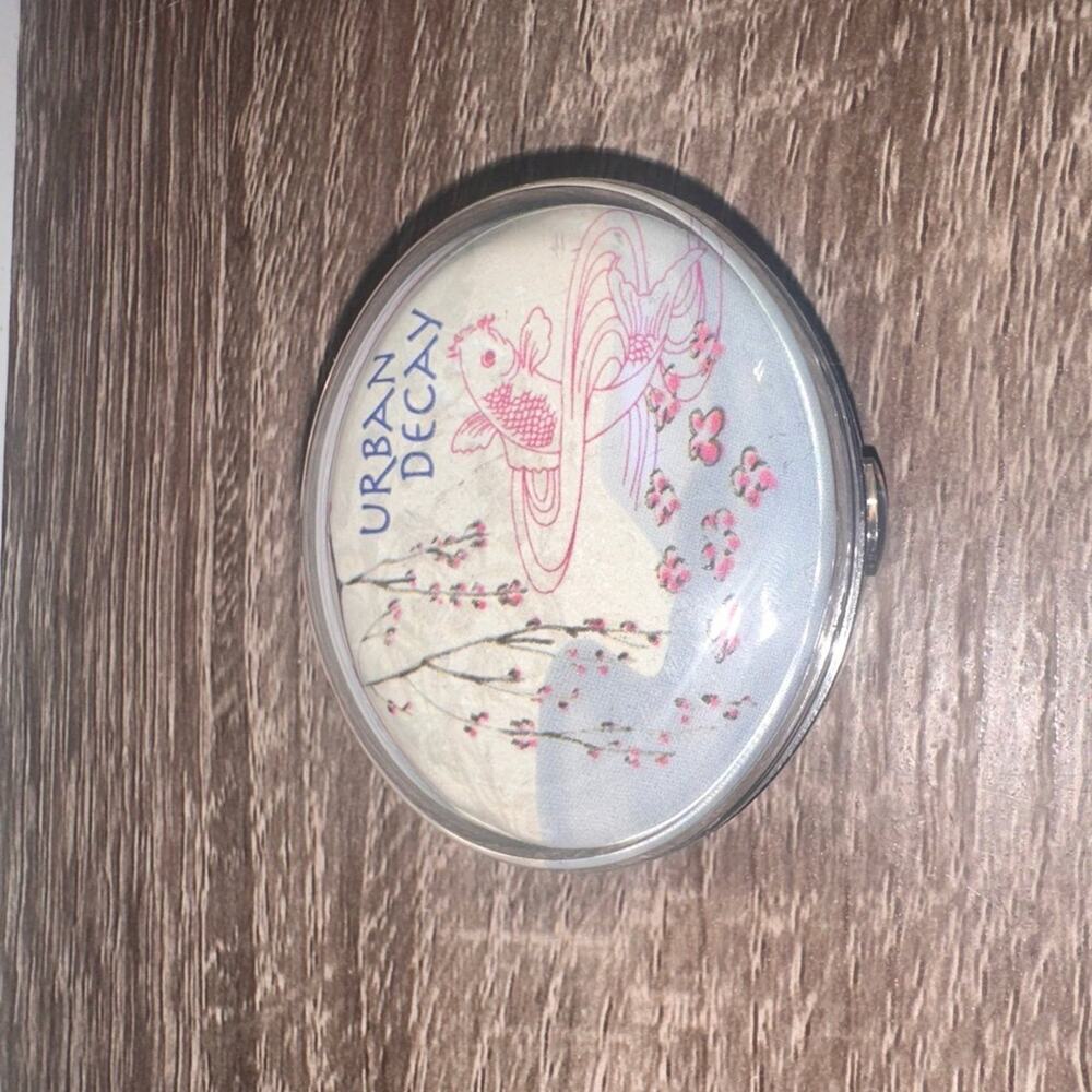 Urban Decay Vintage Deluxe eyeshadow - Adore DISCONTINUED